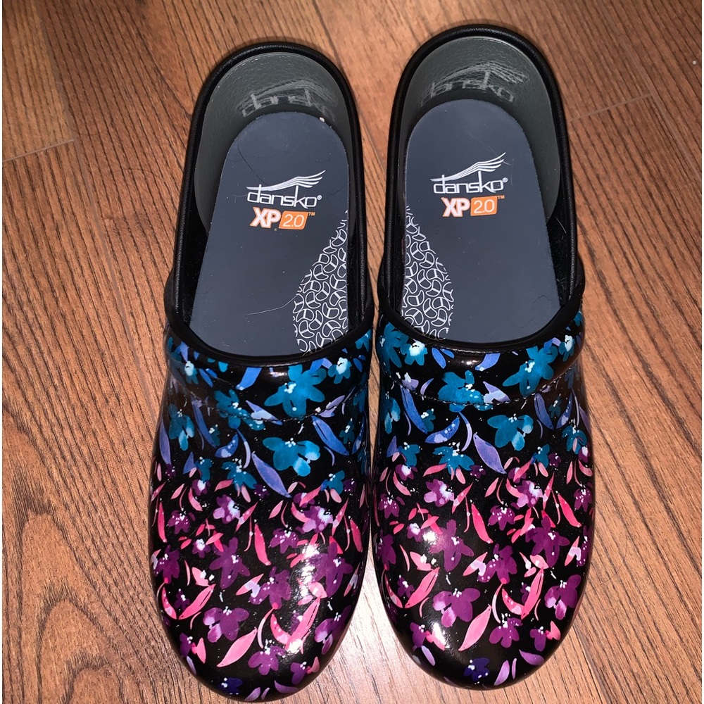 Women’s Dansko XP 2.0 shoe size 38